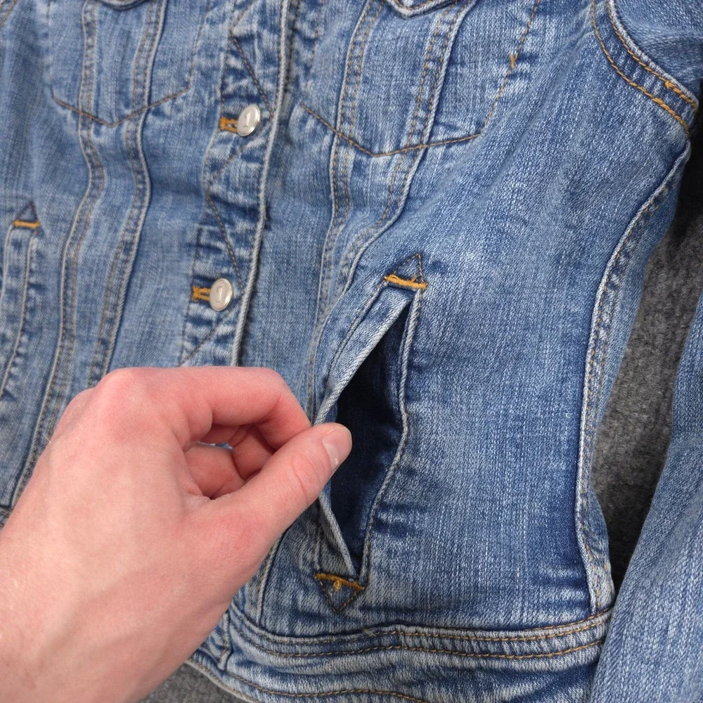 Anthropologie Pilcro Denim Trucker Jacket Womens M Blue Cropped Medium Wash - Picture 3 of 10